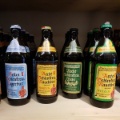Vier Flaschen Bier der Marke Schlenkerla