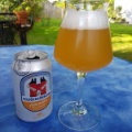 Bierdose von Feldschlösschen Weizen Alkoholfrei und Bierglas